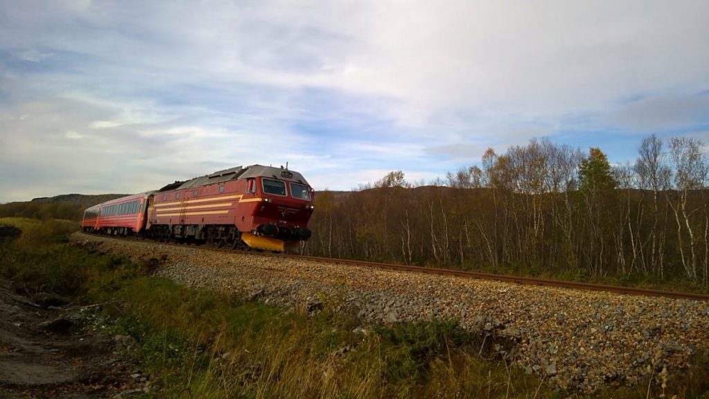 DI4.654 på tur opp Naurstadhøgda 28.9.16
